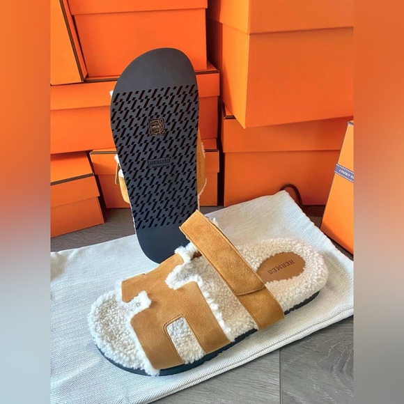 Hermes Chypre Sandal - Picture 2 of 4